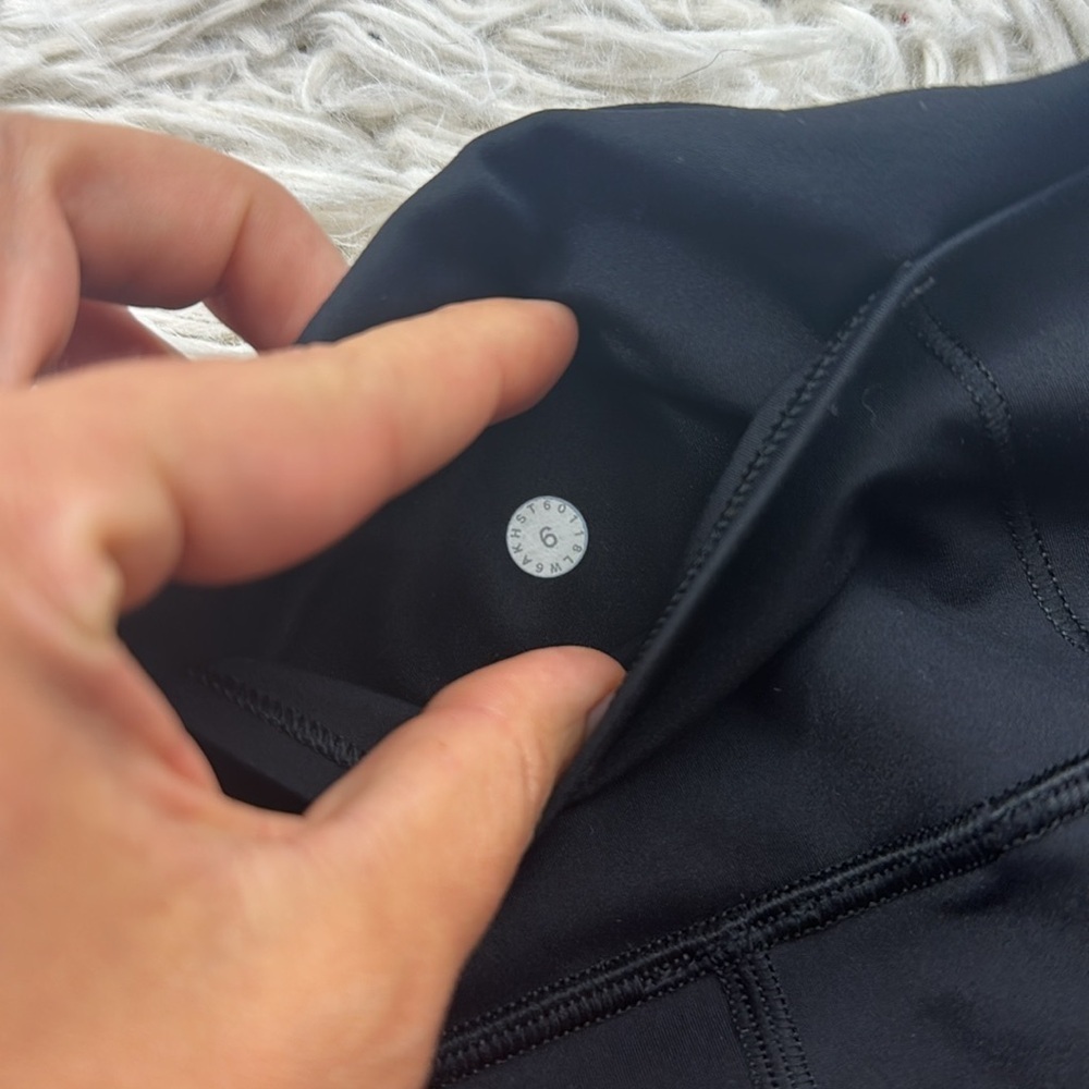 Lululemon Fast & Free Crop II *Nulux 19" Black - Picture 7 of 7